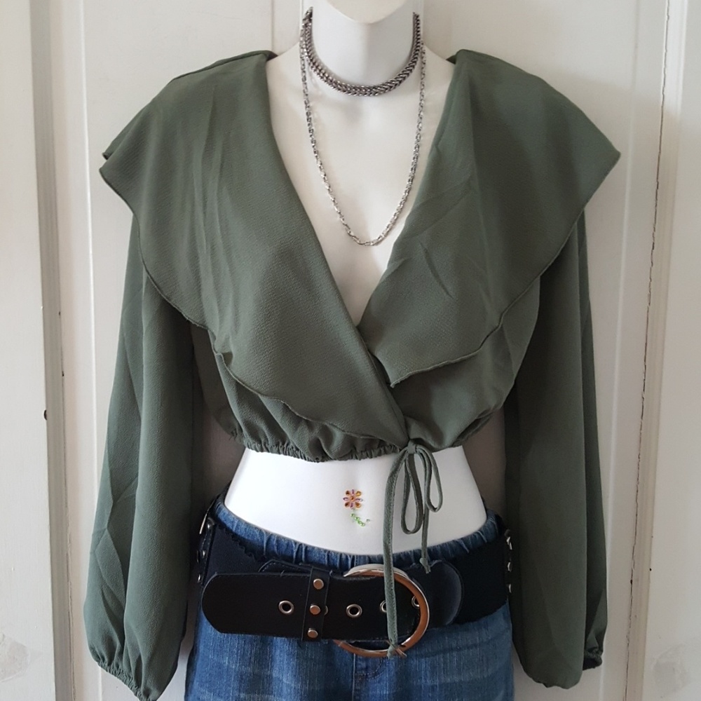Flirty Crop Blouse